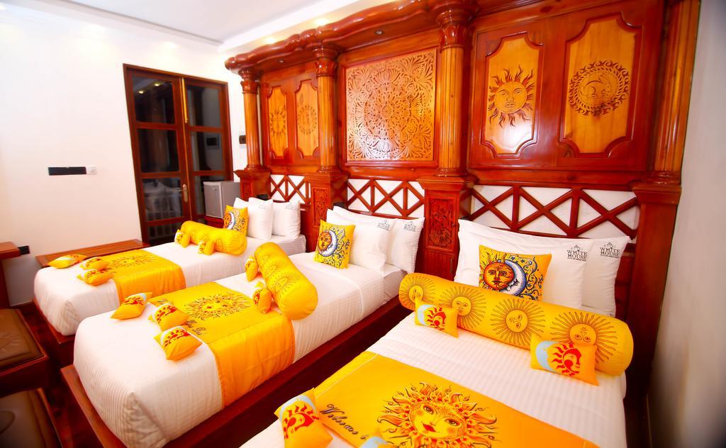 Hotel White House Anuradhapura Ngoại thất bức ảnh