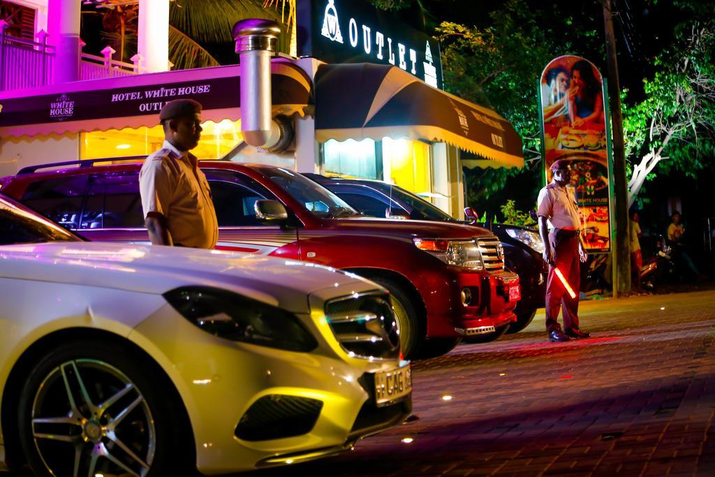Hotel White House Anuradhapura Ngoại thất bức ảnh