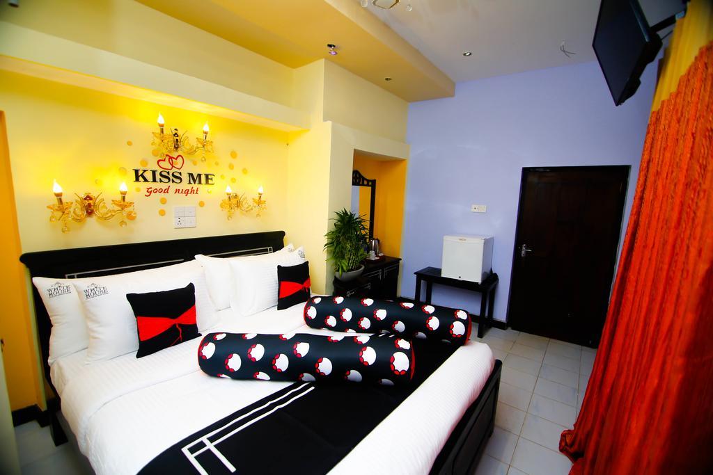 Hotel White House Anuradhapura Ngoại thất bức ảnh