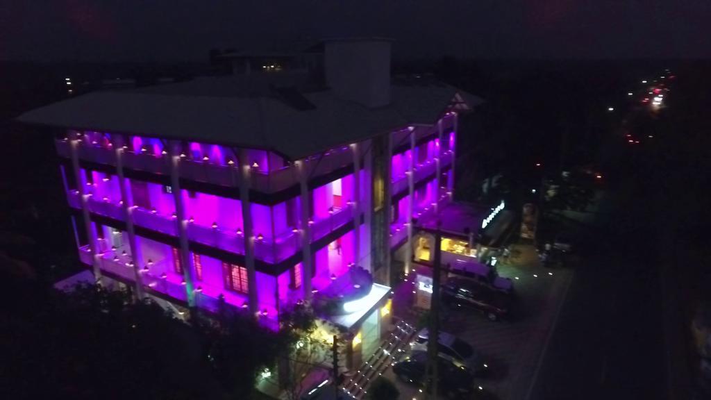 Hotel White House Anuradhapura Ngoại thất bức ảnh